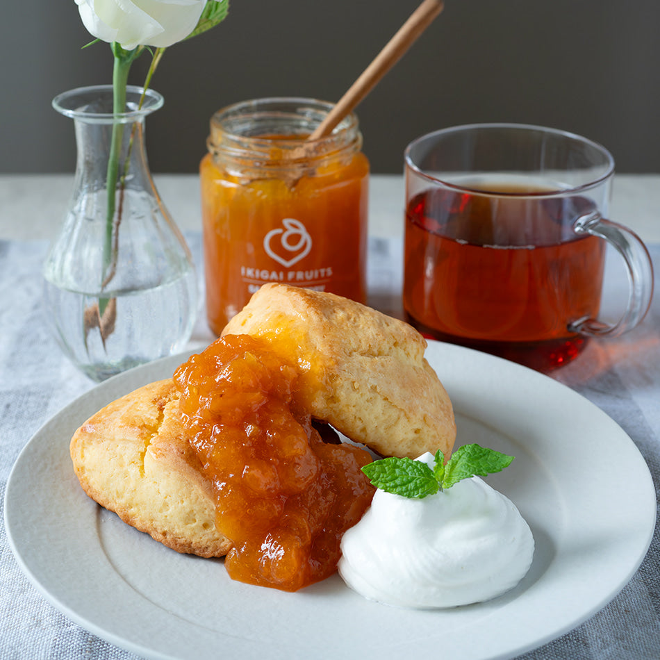 Apricot Preserves with scone